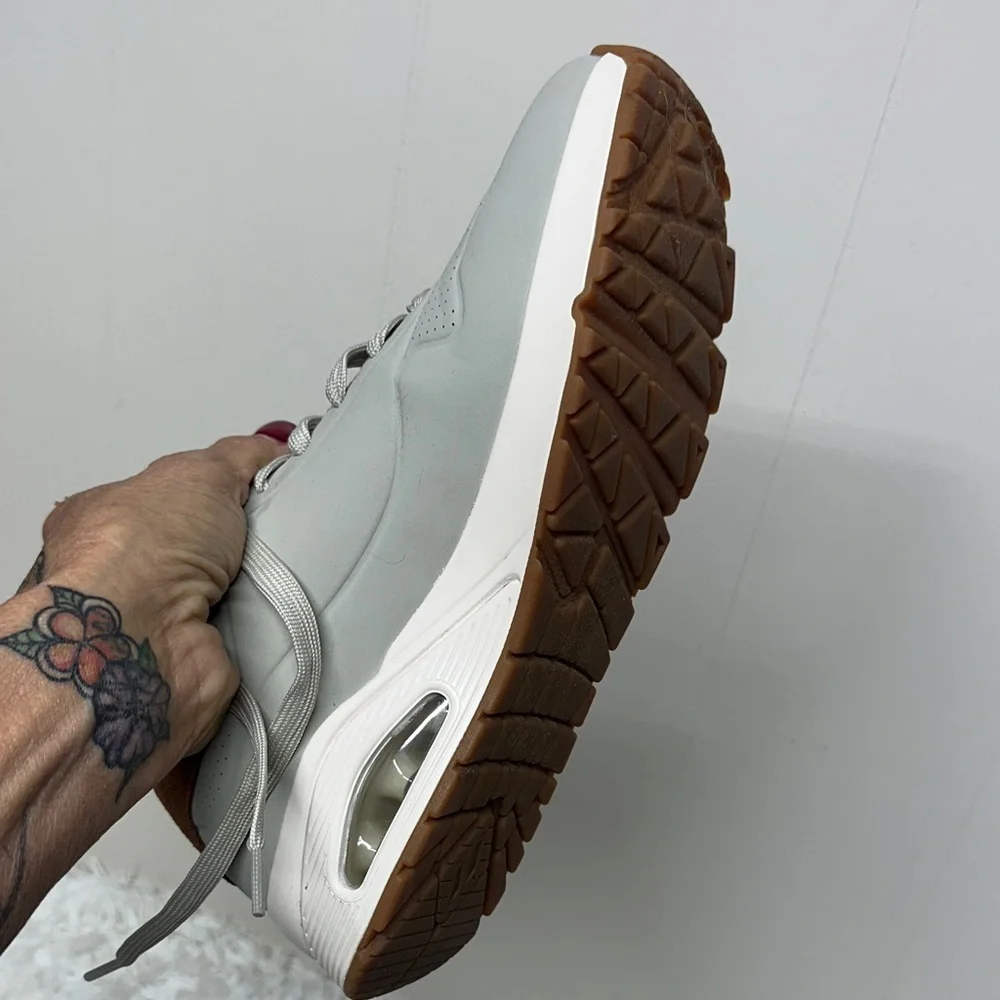 Skechers Men's Gray Sneakers with Brown Accents